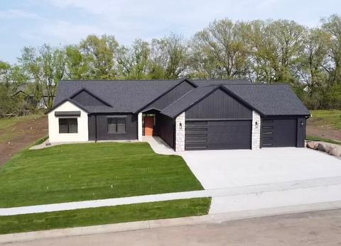 3192 Yellow Rose Ln SW, Rochester, MN 55902