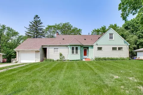 231 Edgewood Ave N, Golden Valley, MN 55427