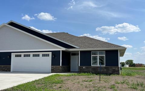 807 Andrew St #2, Marshall, MN 56258