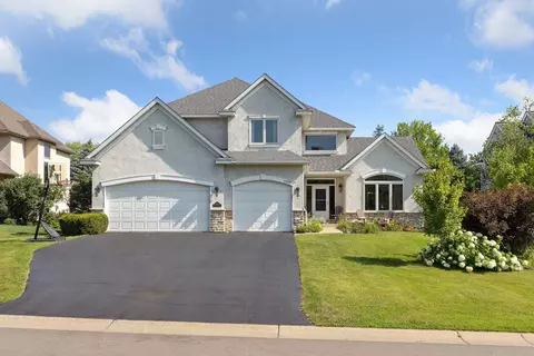7588 Walnut Curv, Chanhassen, MN 55317