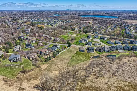 7500 Fawn Hill Rd, Chanhassen, MN 55317