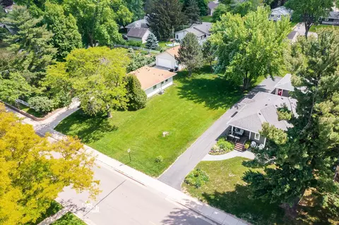 6731 Olympia St, Golden Valley, MN 55427