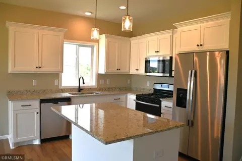 995 45th Ave N E, Saint Cloud, MN 56304 photo 4