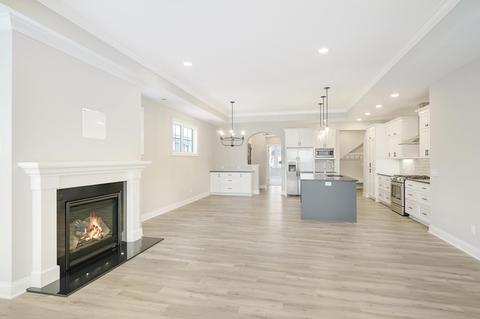 18043 38th Pl N, Plymouth, MN 55446