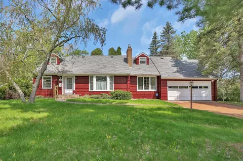 669 County Road B E, Maplewood, MN 55117