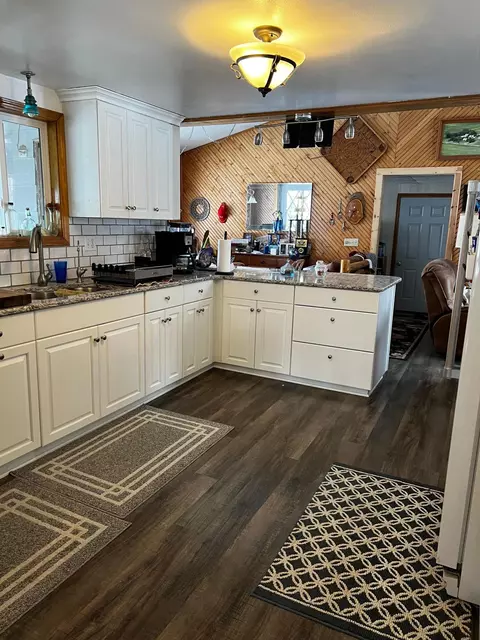 2575 311th Ave, Dawson, MN 56232 photo 3