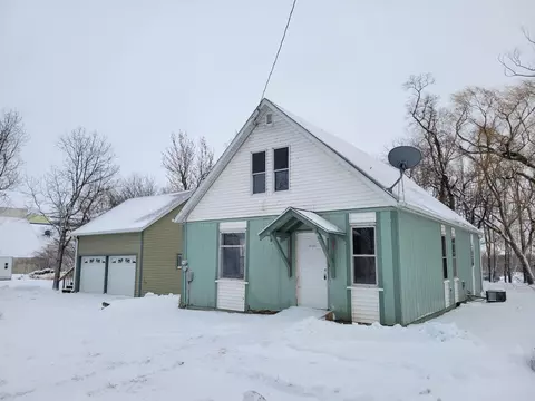 120 Center St, Jackson, MN 56143