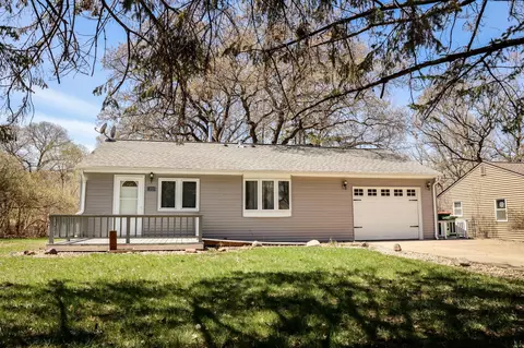 11020 6th St NE, Blaine, MN 55434