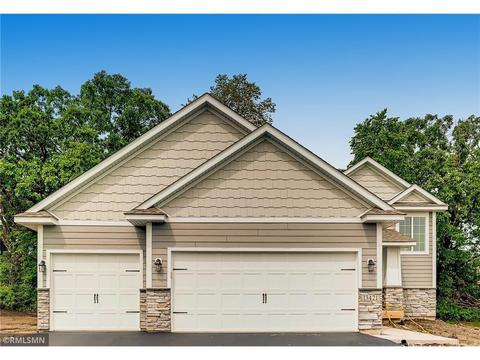 2998 Trinity Dr, Shakopee, MN 55379