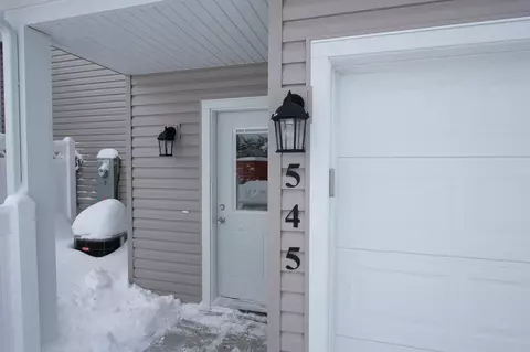 545 19th Pl SE, Cambridge, MN 55008