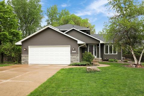 5450 Teakwood Ln N, Plymouth, MN 55442