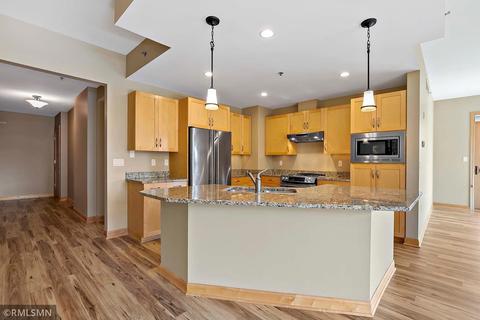 4201 Sunset Dr #N418, Spring Park, MN 55384