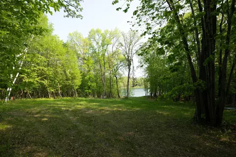 40 Nnn 140th St, Clitherall, MN 56524