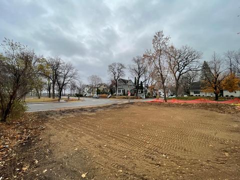 44 1st, Excelsior, MN 55331