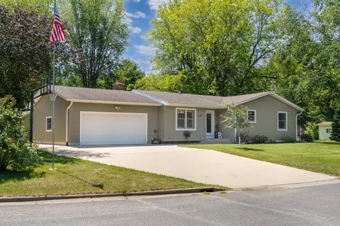 610 Jefferson St, Mondovi, WI 54755