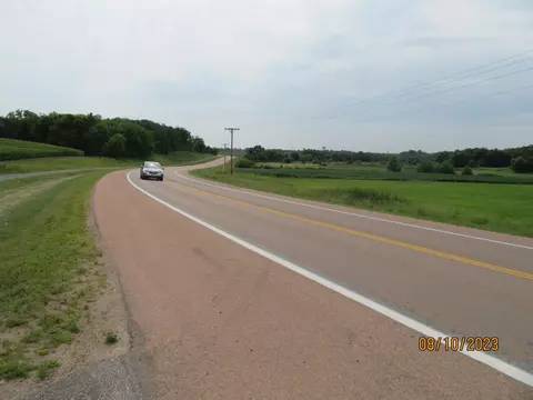 Nnnn Jonathan Carver Parkway, Chaska, MN 55318