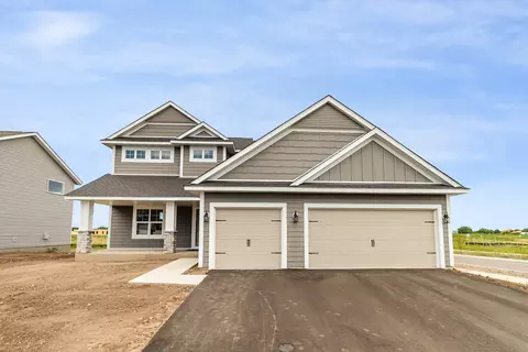 1566 Philipp Way, Shakopee, MN 55379