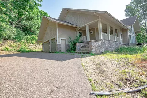 14210 10th St N, West Lakeland, MN 55082