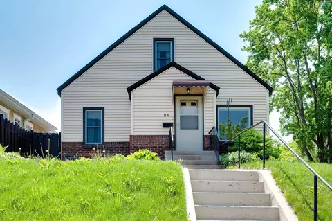 84 Rose Ave W, Saint Paul, MN 55117