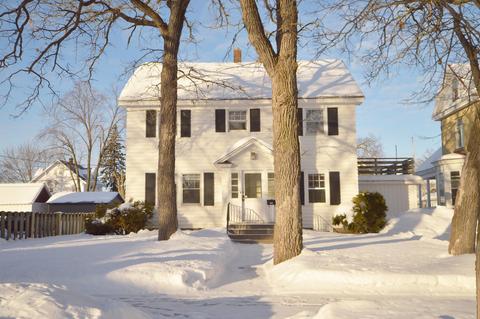 517 8th Ave S, Saint Cloud, MN 56301