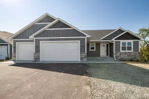 448 Westwood Dr, River Falls, WI 54022
