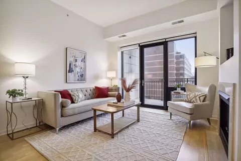 500 E Grant St #307, Minneapolis, MN 55404