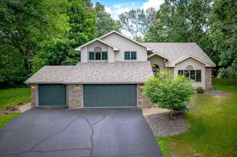 1525 Northridge Dr, Hudson, WI 54016