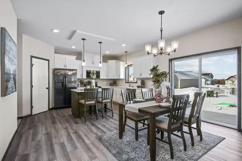 6701 Heritage Ave, Lino Lakes, MN 55038