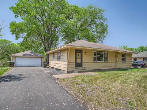 11908 Larch St NW, Coon Rapids, MN 55448