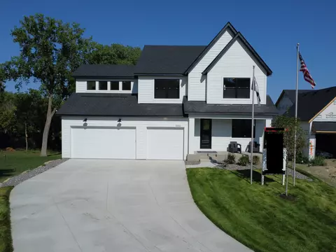 3002 Westwind Ct, Little Canada, MN 55109