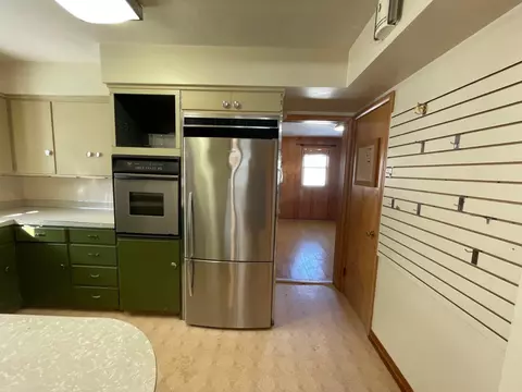 402 E 9th St, Morris, MN 56267 photo 12