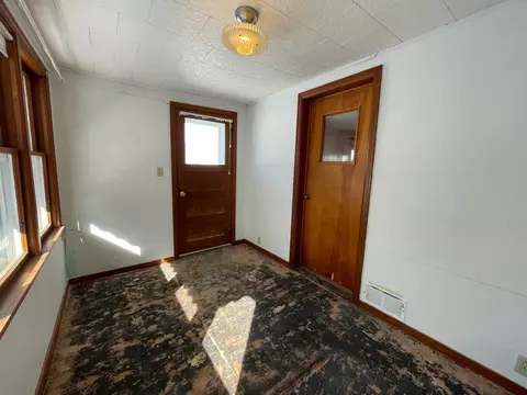 402 E 9th St, Morris, MN 56267 photo 5