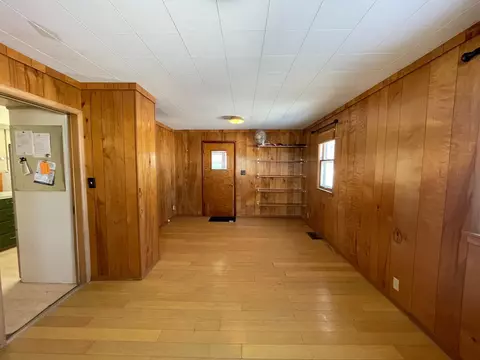 402 E 9th St, Morris, MN 56267 photo 7