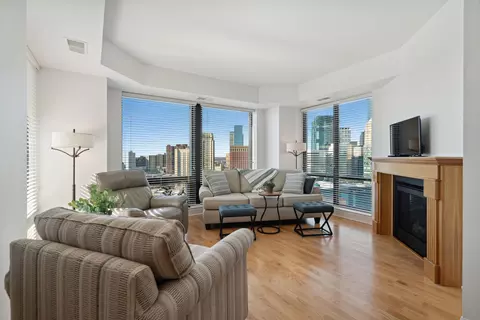 500 E Grant St #1801, Minneapolis, MN 55404