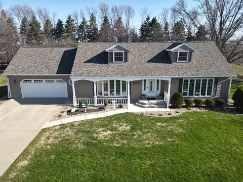 8154 8th St SE, Willmar, MN 56201