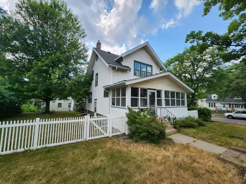 1137 Desoto St, Saint Paul, MN 55130