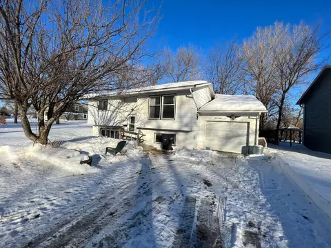 511 S Donaldson St, Luverne, MN 56156