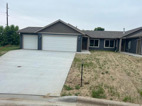 2004 20th St, Zumbrota, MN 55992