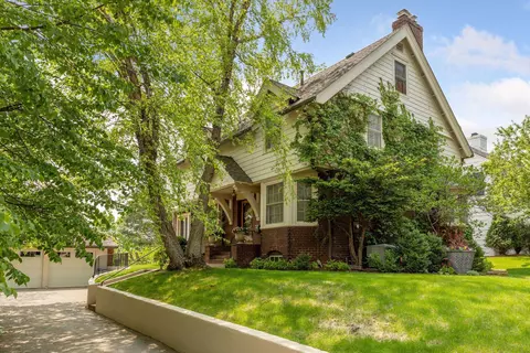 712 Linwood Ave, Saint Paul, MN 55105