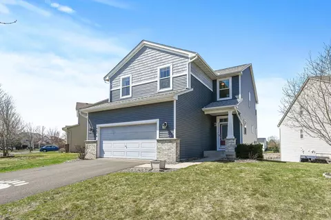 4670 Empress Way N, Hugo, MN 55038