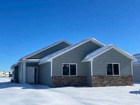 350 Mill St, Osceola, WI 54020