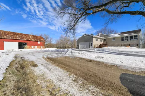 15934 340th St, Montgomery, MN 56069