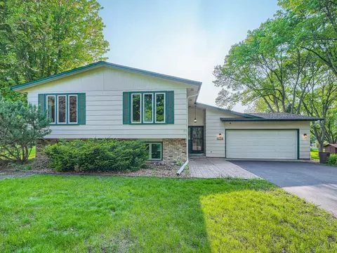20885 Ixonia Ave, Lakeville, MN 55044