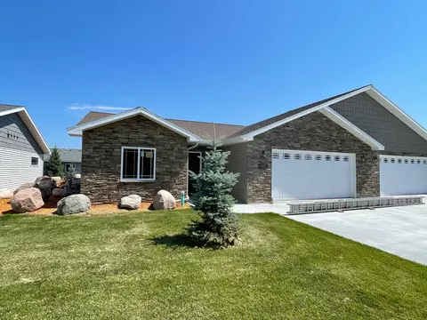 1615 30th St NW #35, Bemidji, MN 56601