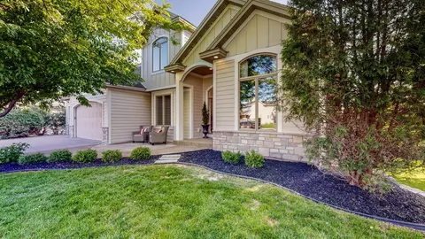 2462 Colleen Ln NE, Rochester, MN 55906