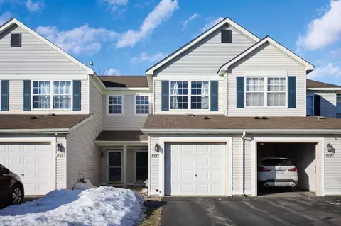 867 Providence Dr, Shakopee, MN 55379