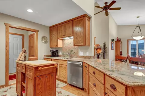 549 Brook Ln, Saint Cloud, MN 56301 photo 12