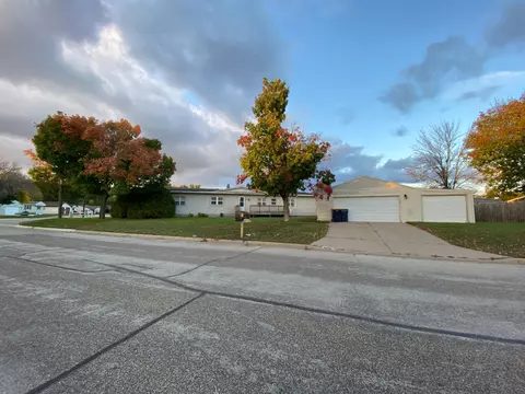 941 W Iowa St, Lake City, MN 55041