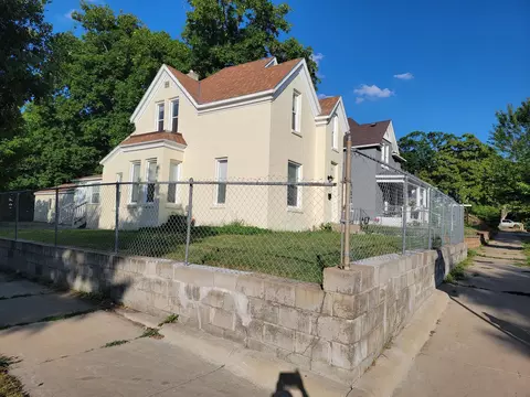 1820 Hillside Ave N, Minneapolis, MN 55411