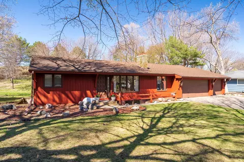 14504 Moonlight Hill Rd, Minnetonka, MN 55345